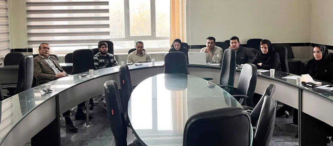 ژورنال کلاب گروه اقتصاد سلامت ( خانم مریم سرمستی )